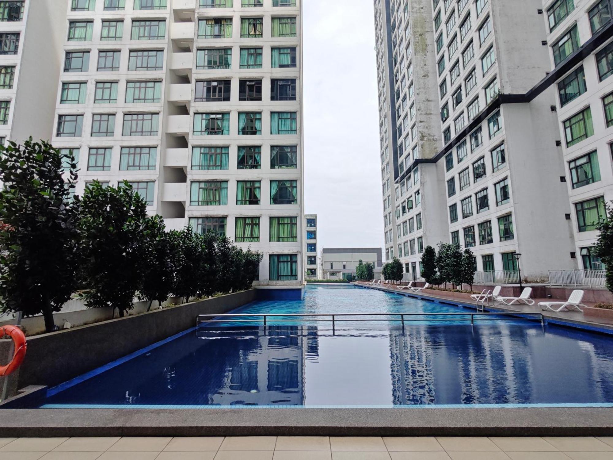 Kempas Dsummit Residences By Antlerzone Apartment