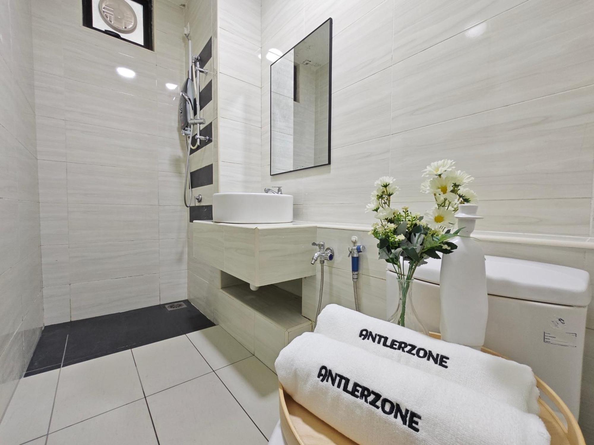 Kempas Dsummit Residences By Antlerzone Johor Bahru