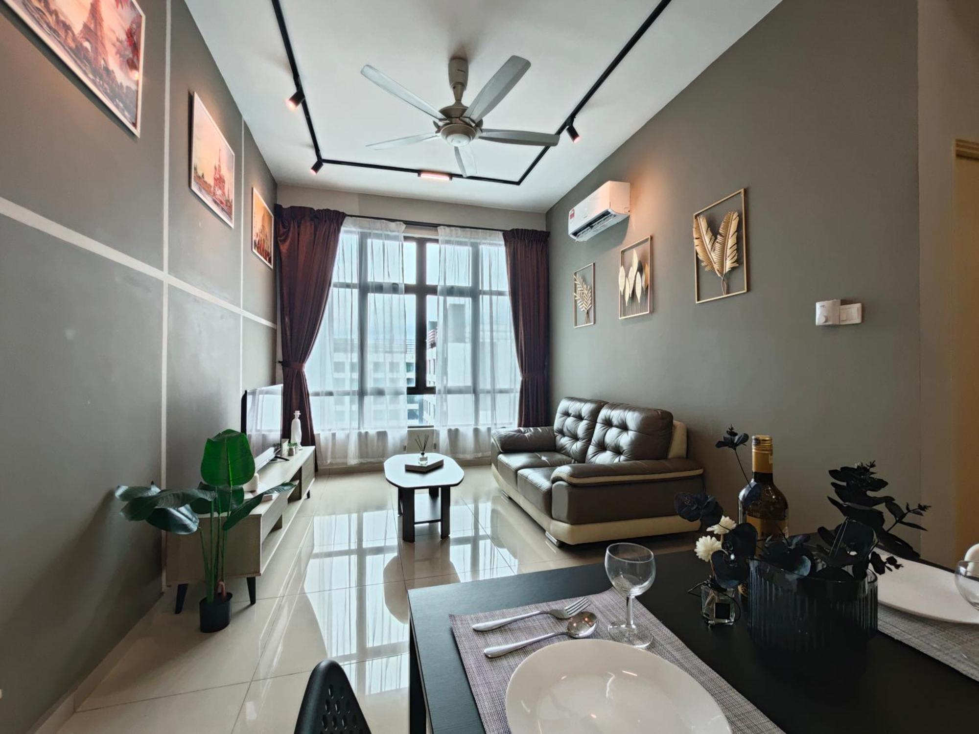 Apartment Kempas Dsummit Residences By Antlerzone *