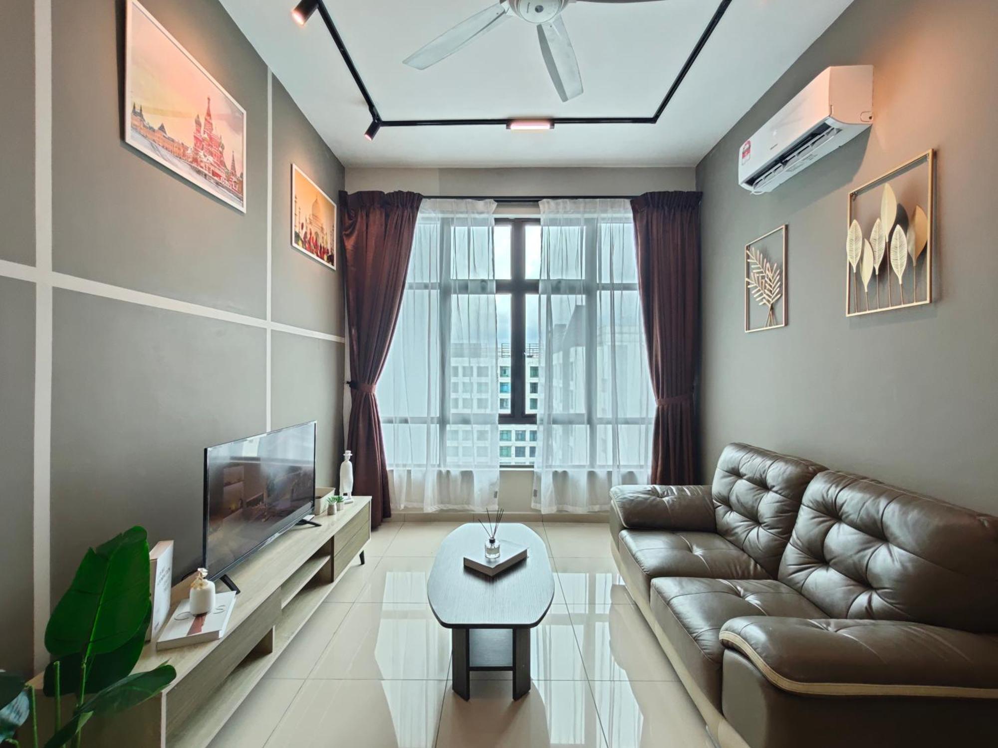 Kempas Dsummit Residences By Antlerzone Apartment *