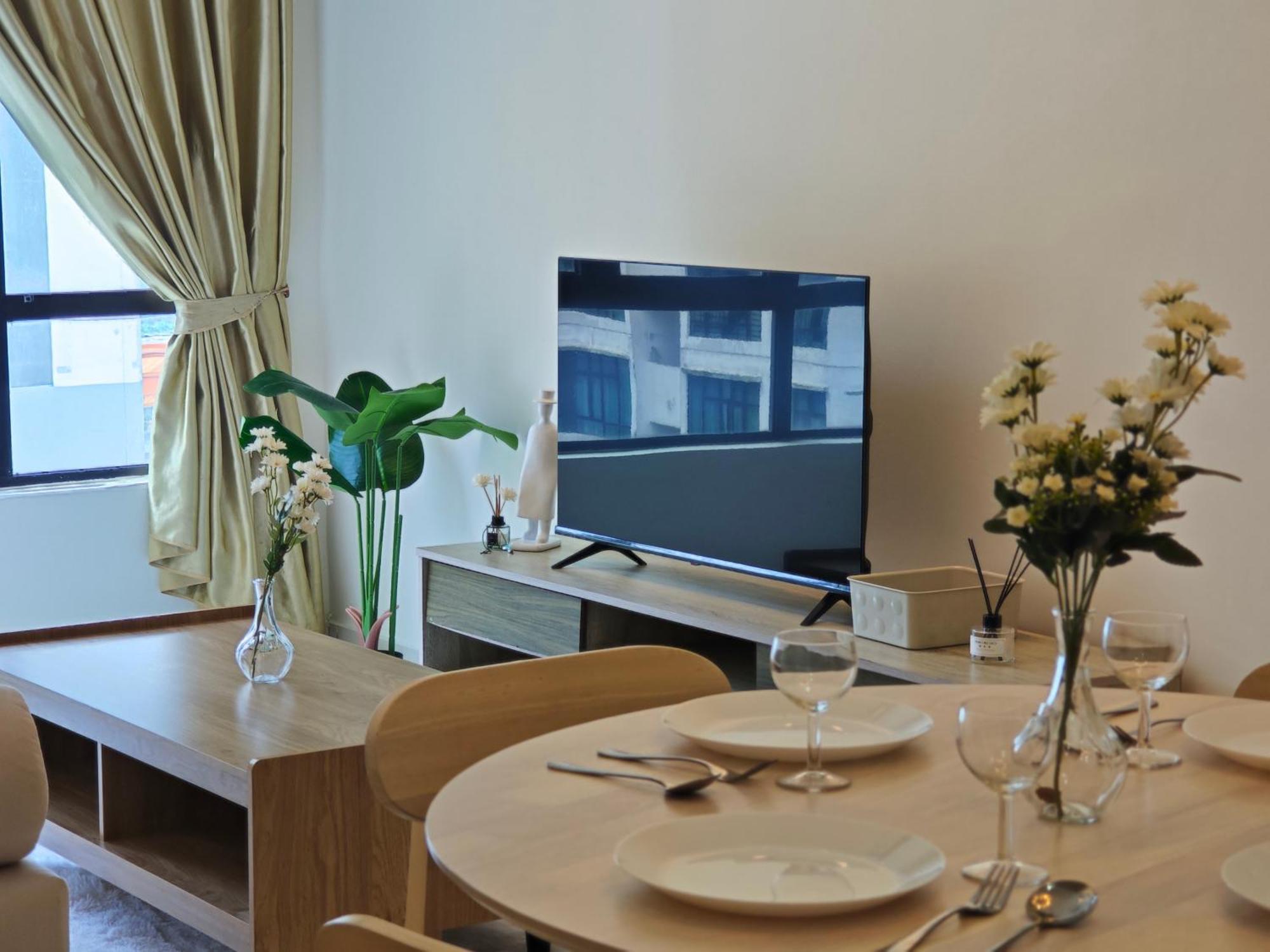 Kempas Dsummit Residences By Antlerzone *